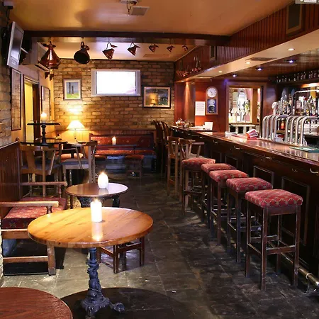 Dalys Inn